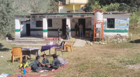 डीएम रुद्रप्रयाग ने स्कूल व आंगनबाड़ी केंद्रों के संचालन समय में संशोधन किया..