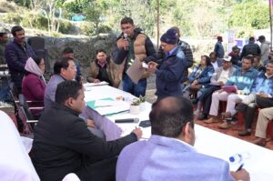 सीएम धामी के दिशा-निर्देशों में प्रभारी सचिव डॉ. आर. राजेश कुमार का रुद्रप्रयाग जनपद दौरा..